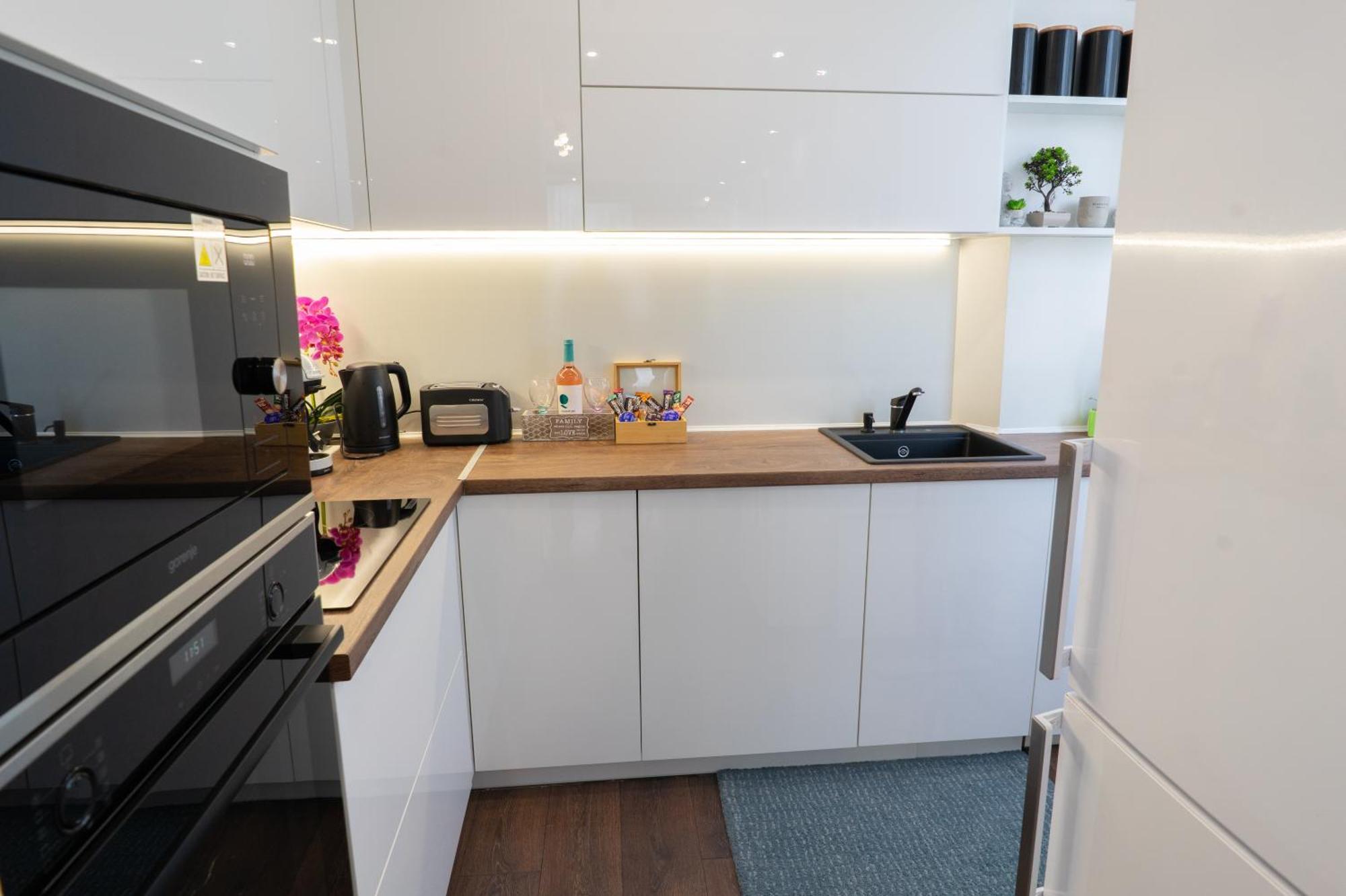 Luxury 2 Bedroom Apartment In Central Varna Exteriör bild