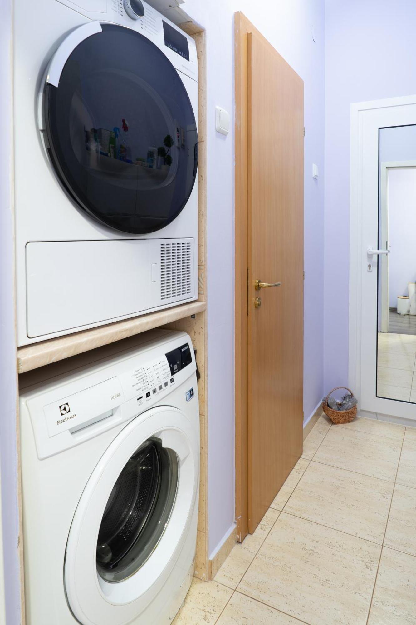 Luxury 2 Bedroom Apartment In Central Varna Exteriör bild