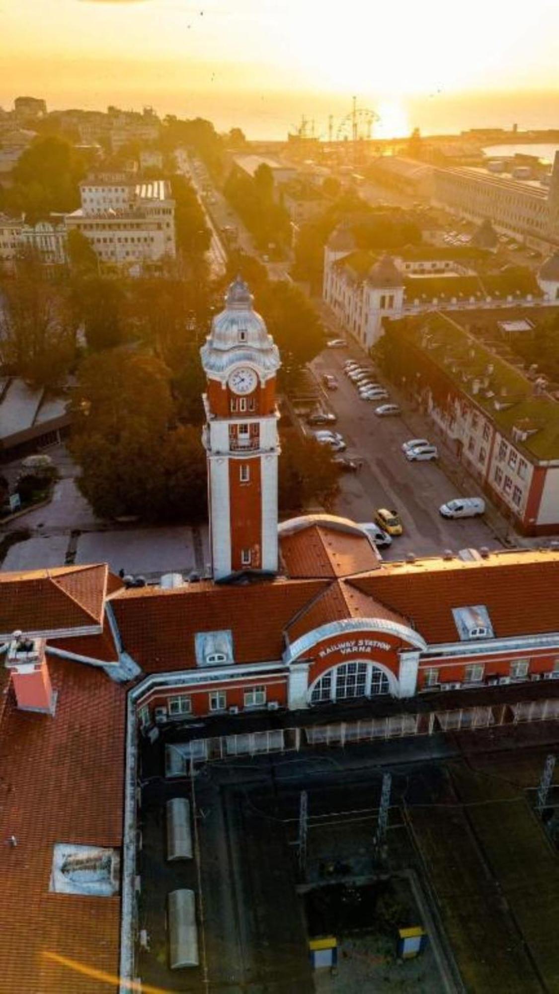 Luxury 2 Bedroom Apartment In Central Varna Exteriör bild